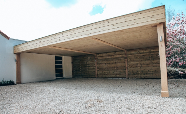 Moderne aanbouwcarport 