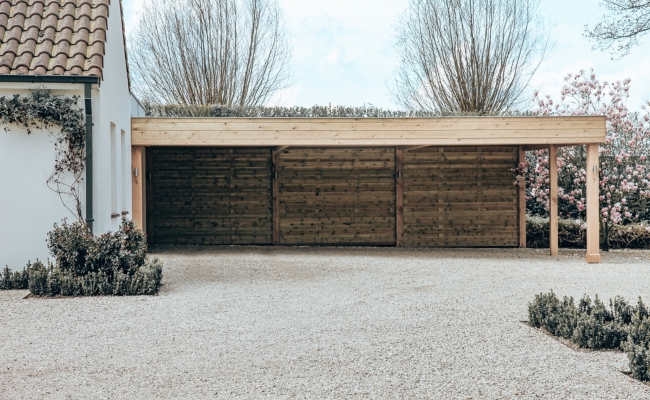 Moderne aanbouwcarport 